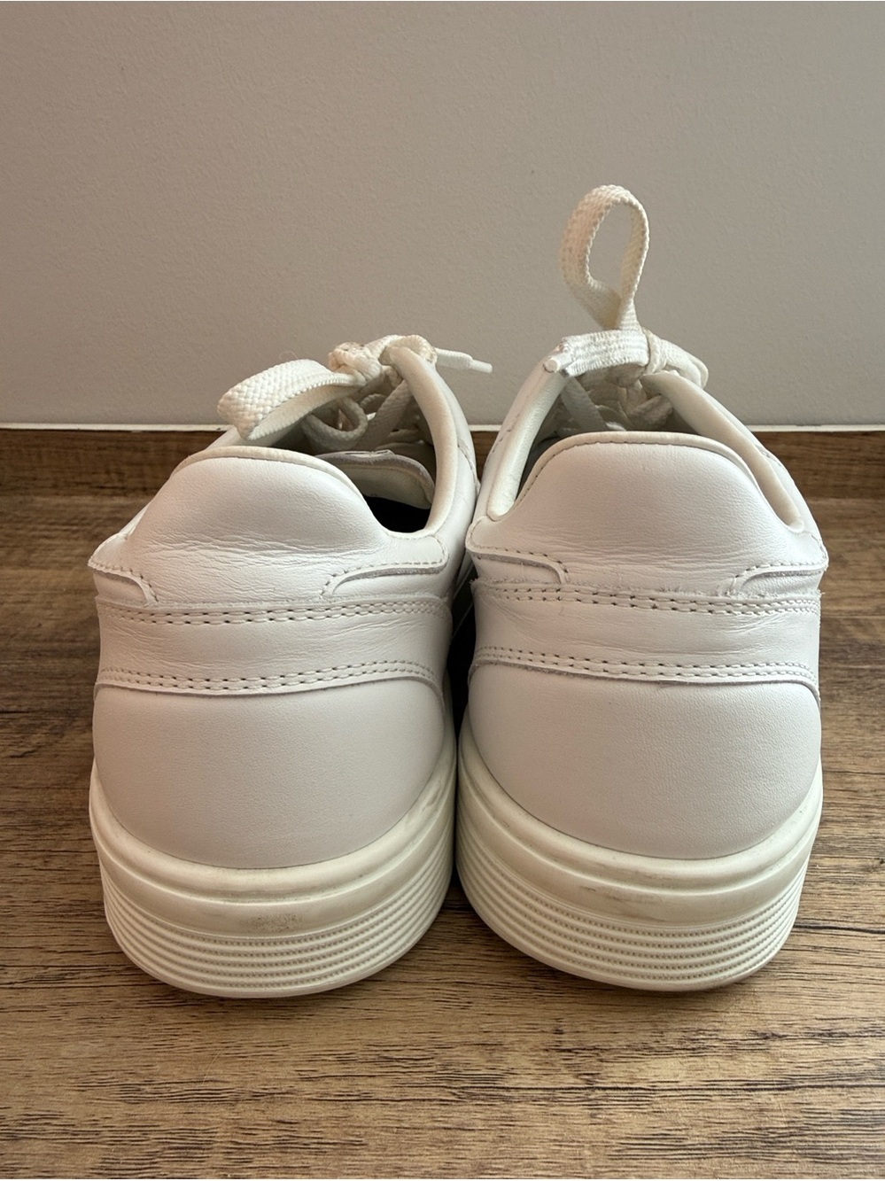 Authentic Chanel CC Logo Calfskin Sneakers 40 White Box - Picture 8 of 13